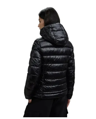 BLAUER Piumino Donna 25WBLDC02072 006648 CAROLL AI 25/26 regular trapuntato con cappuccio 999EI NERO int BEIGE BLAUER Piumino Donna 25WBLDC02072 006648 CAROLL AI 25/26 regular trapuntato con cappuccio 999EI NERO int BEIGE
