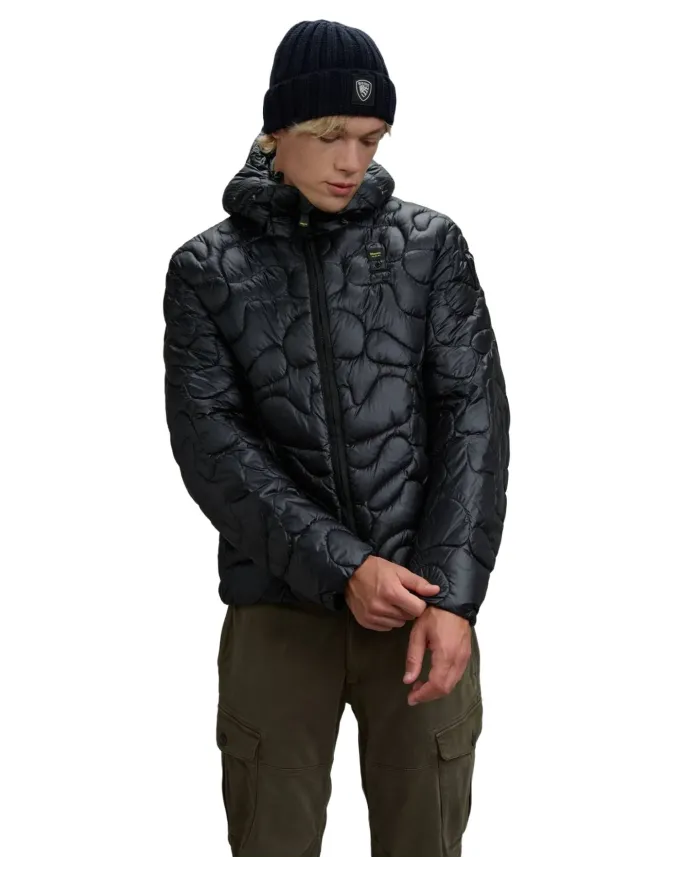 BLAUER Piumino Uomo 25WBLUC02077-006943 HAMLET AI 25/26 con cappuccio ed ondina camouflage 999 NERO BLAUER Piumino Uomo 25WBLUC02077-006943 HAMLET AI 25/26 con cappuccio ed ondina camouflage 999 NERO