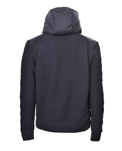 SAVE THE DUCK Piumino Uomo D32488 ROMI21 FEN AI 25/26 con cappuccio e inserti in maglina 90010 BLUE BLACK SAVE THE DUCK Piumino Uomo D32488 ROMI21 FEN AI 25/26 con cappuccio e inserti in maglina 90010 BLUE BLACK