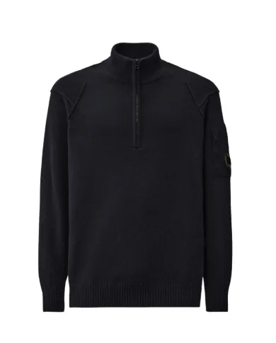 C.P. COMPANY Maglia Uomo 19CMKN709A 110149A AI 25/26 lana con colletto alto 888 TOTAL ECLIPS